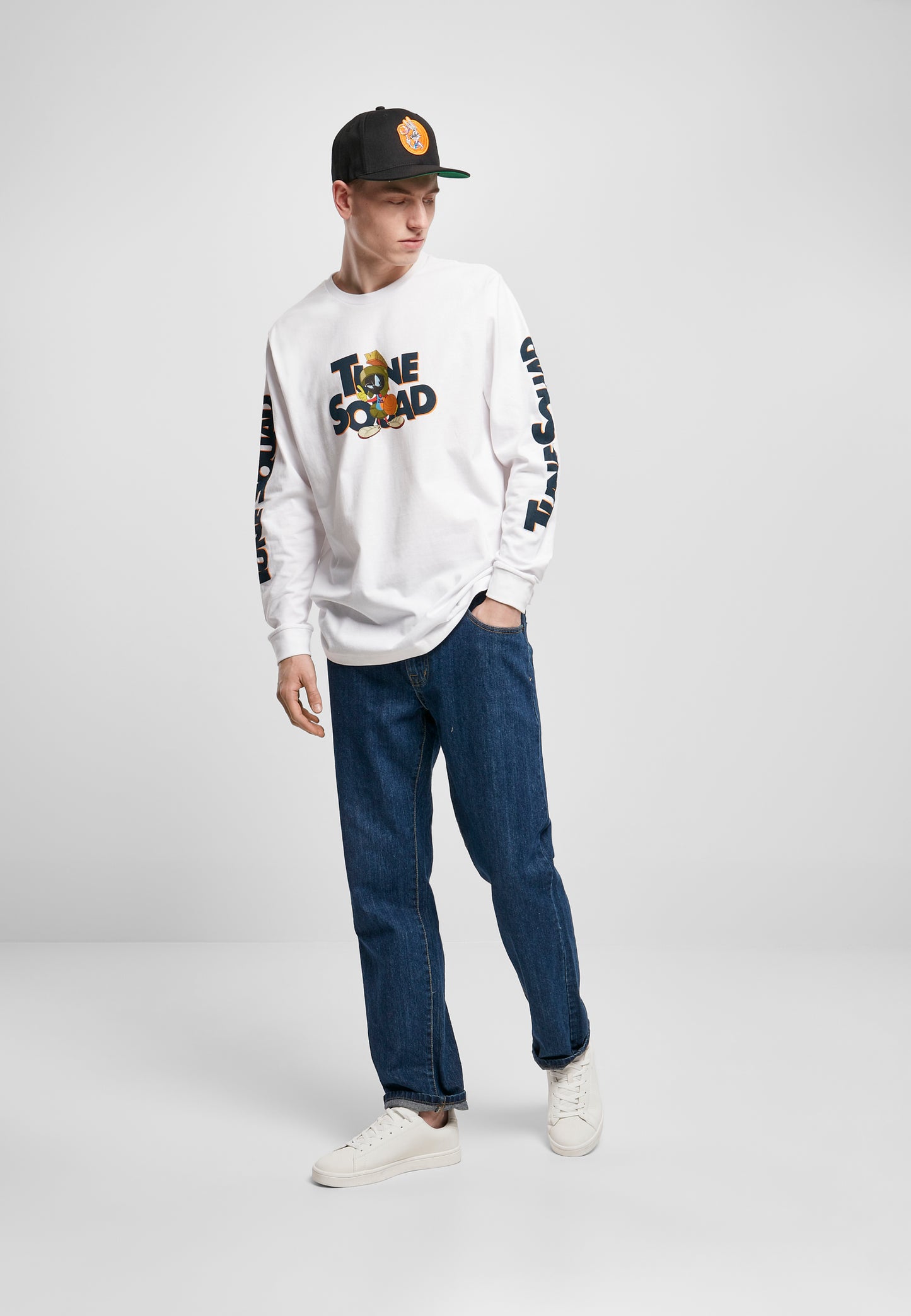Space Jam Taz Pose Longsleeve