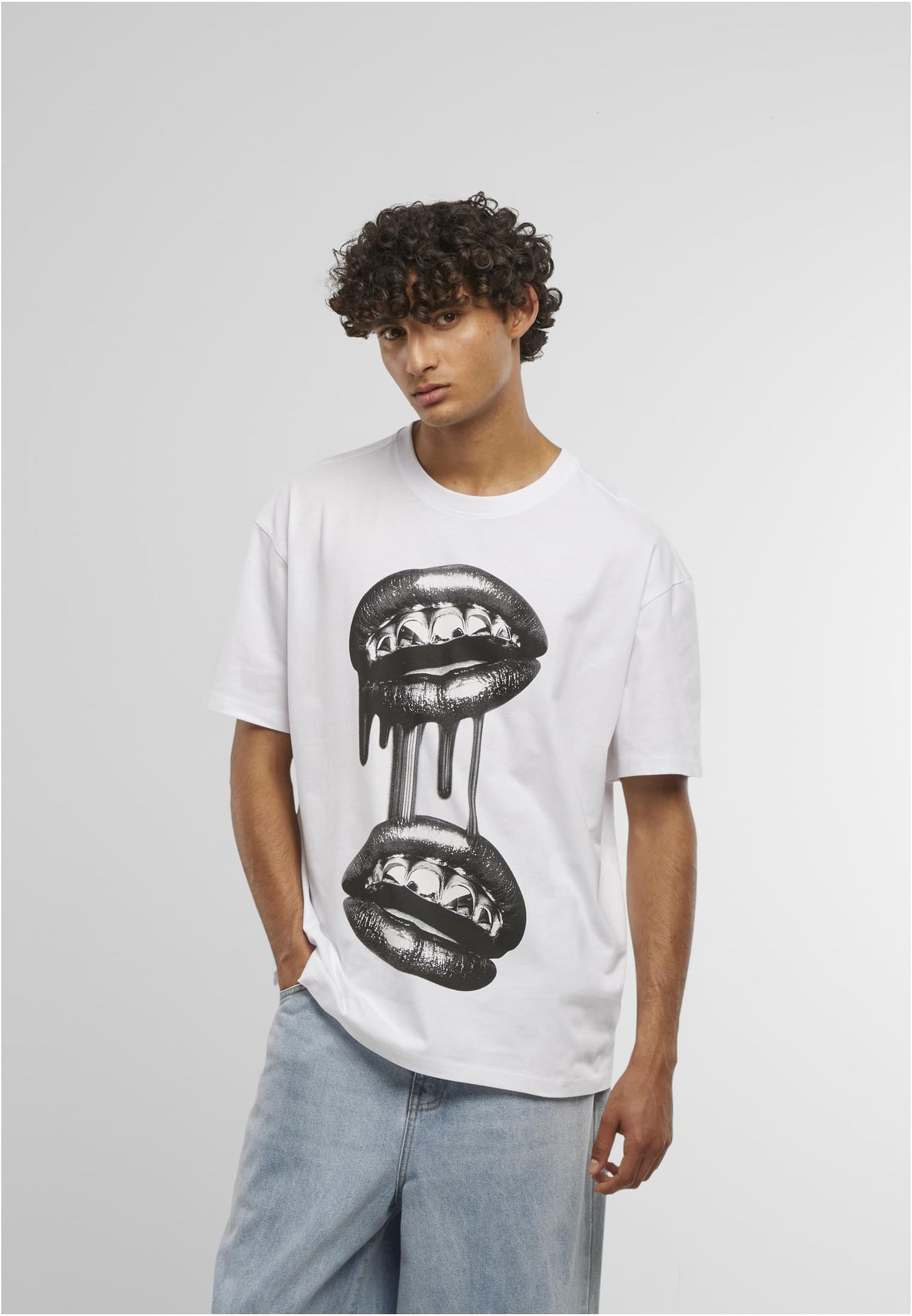 Grillz Lips Oversize Tee