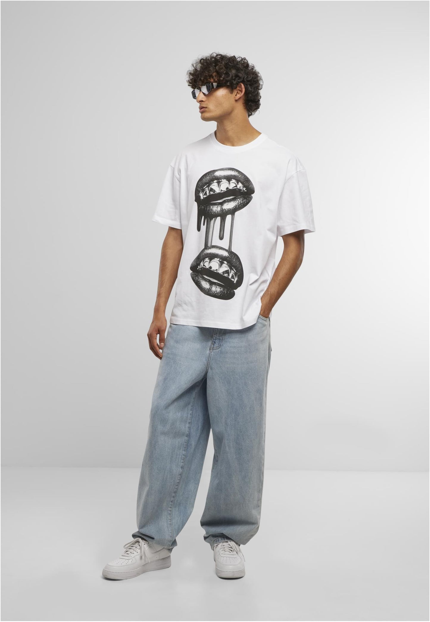Grillz Lips Oversize Tee